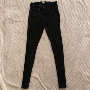 Black Low-rise Skinny Jeans